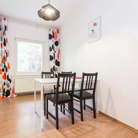 Sahlfeld Im Herzen Von ברלין