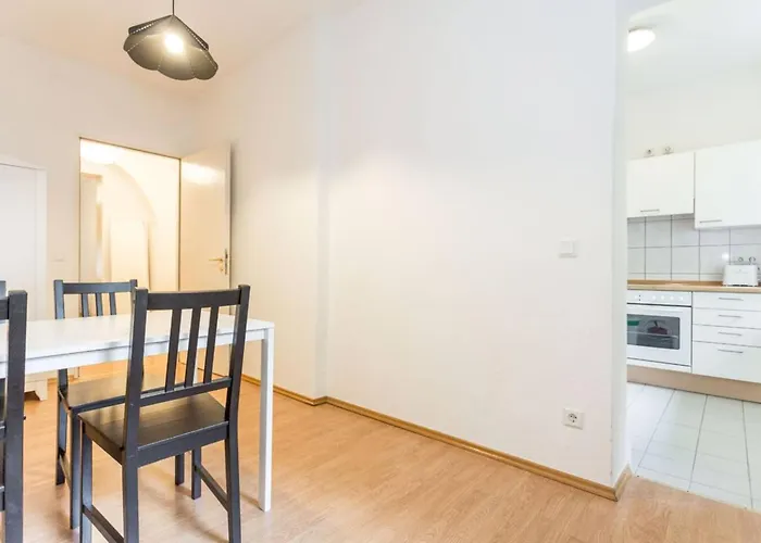 Apartment Sahlfeld Im Herzen Von Berlin